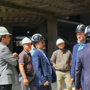 بازدید شهردار از آسمانسرا